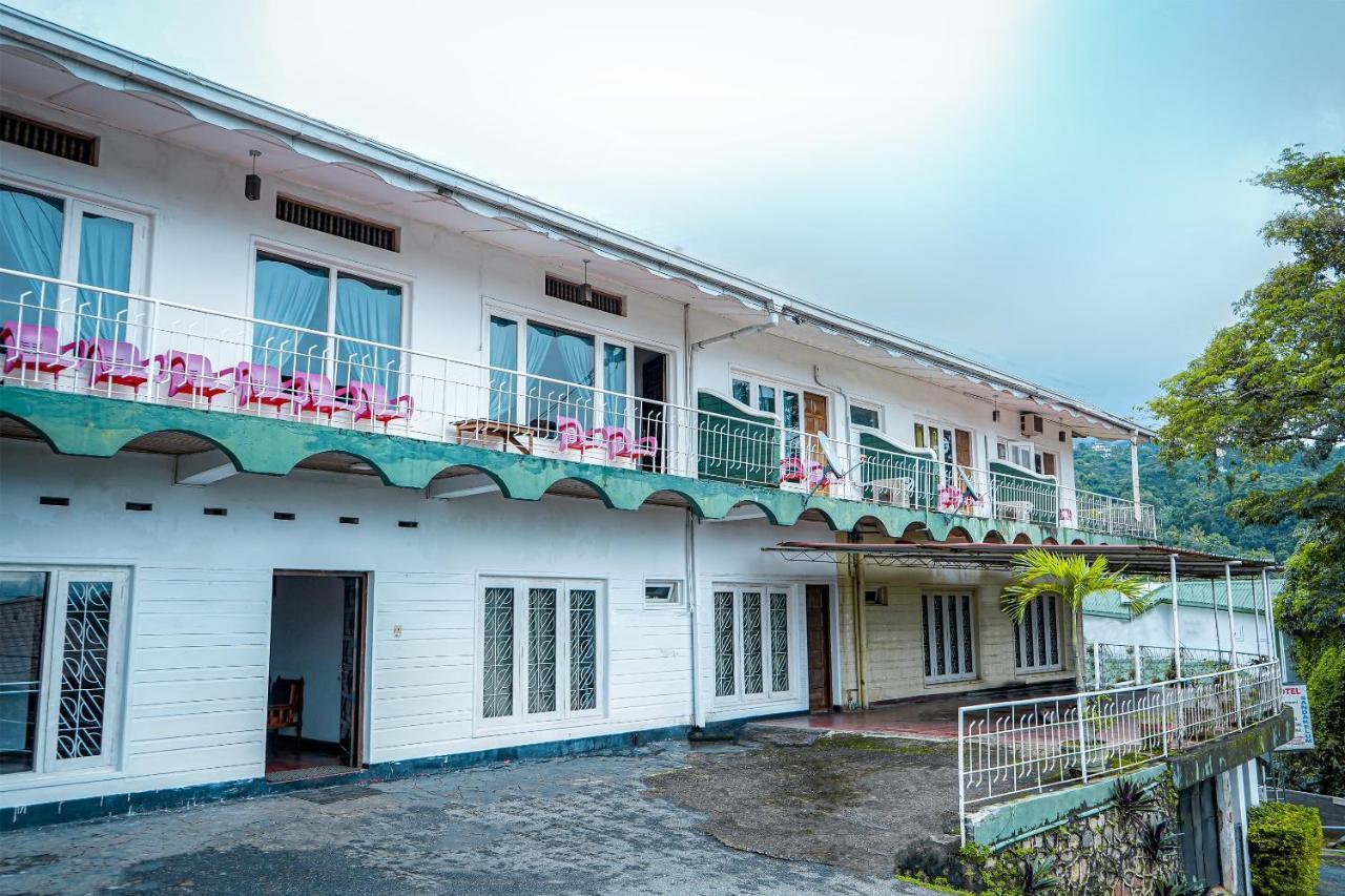 Oyo 436 Sandakelum Tourist Guest House Kandy Buitenkant foto