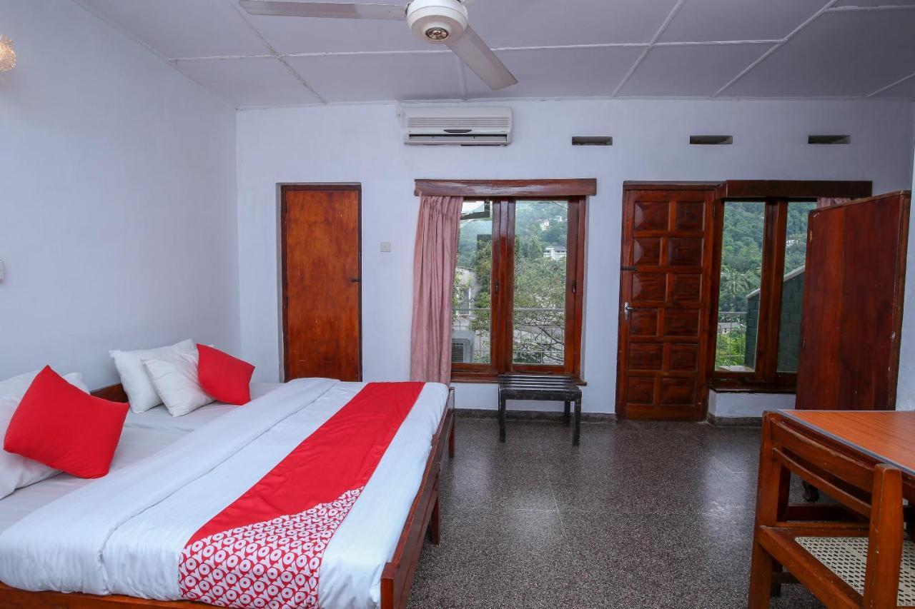 Oyo 436 Sandakelum Tourist Guest House Kandy Buitenkant foto